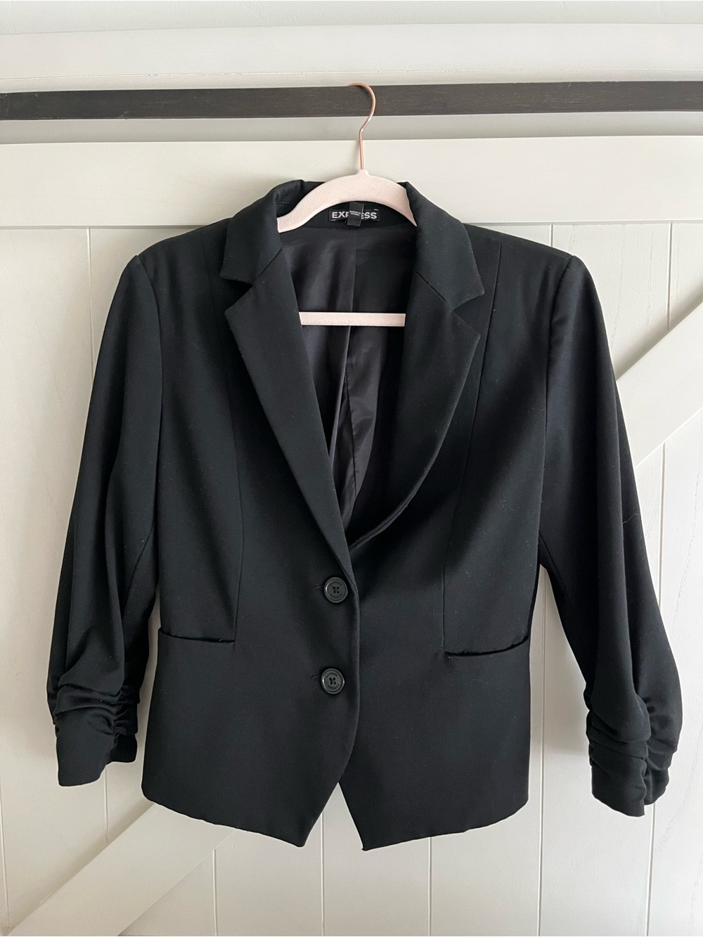 Express Black Women’s Ruched-Sleeve Tailored Blazer